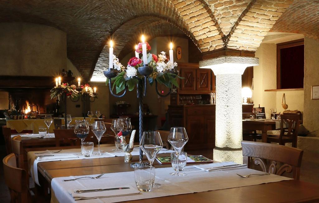 A' La Table Du Sommelier Chambres D Hotes & Restaurant Saint-Vincent Exteriör bild